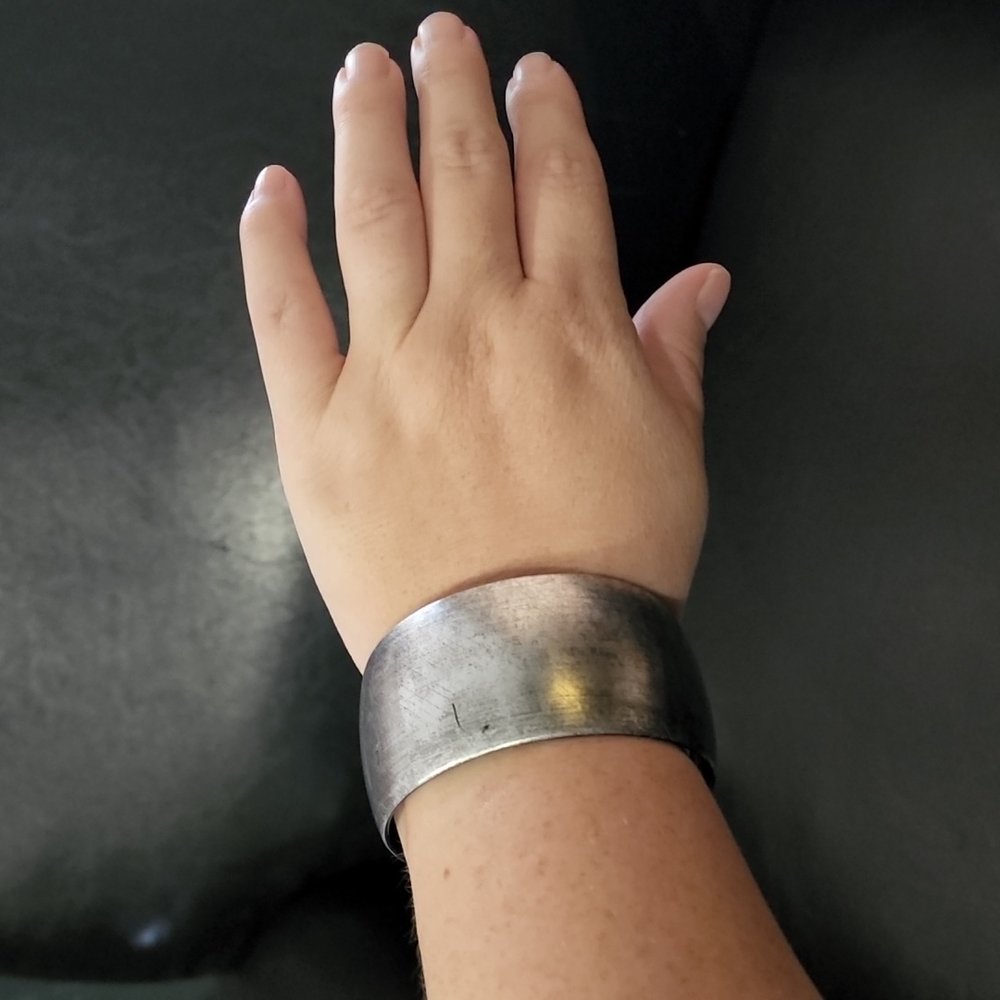 Bangle Bracelet - Picture 4 of 5